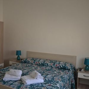 Camera con letto king size